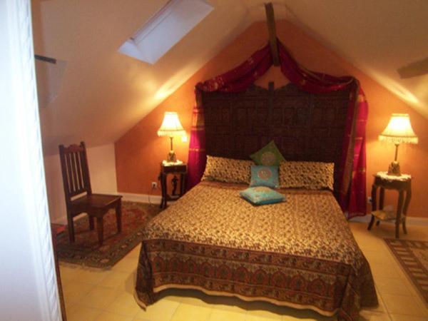 Logis Deritel Bed & Breakfast Montsurs Room photo